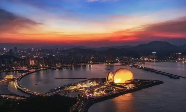 就业财政双收按下“暂停键” —珠海电子烟巨头落户吸纳六千劳动力，目前工厂进入临时停产期